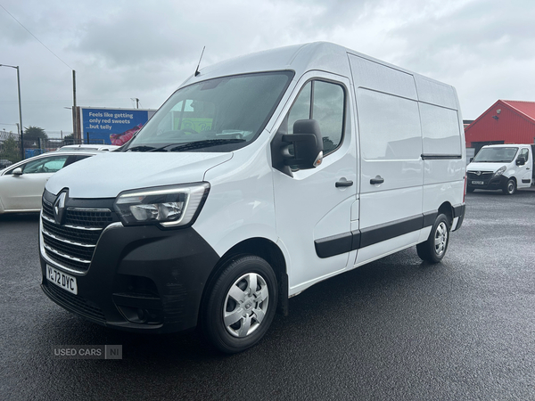 Renault Master MWB DIESEL FWD in Antrim