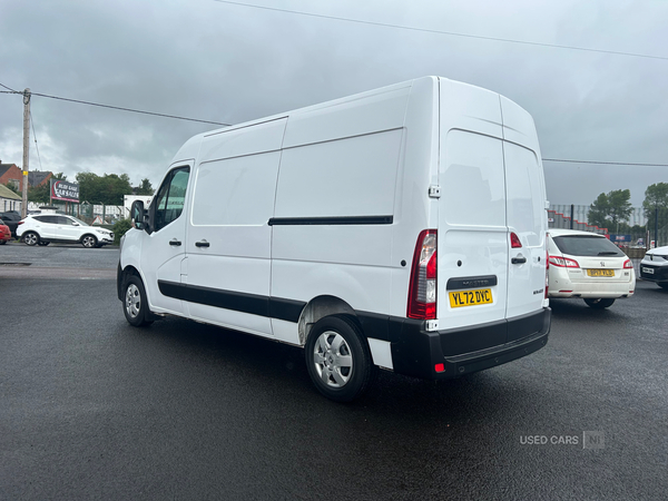 Renault Master MWB DIESEL FWD in Antrim