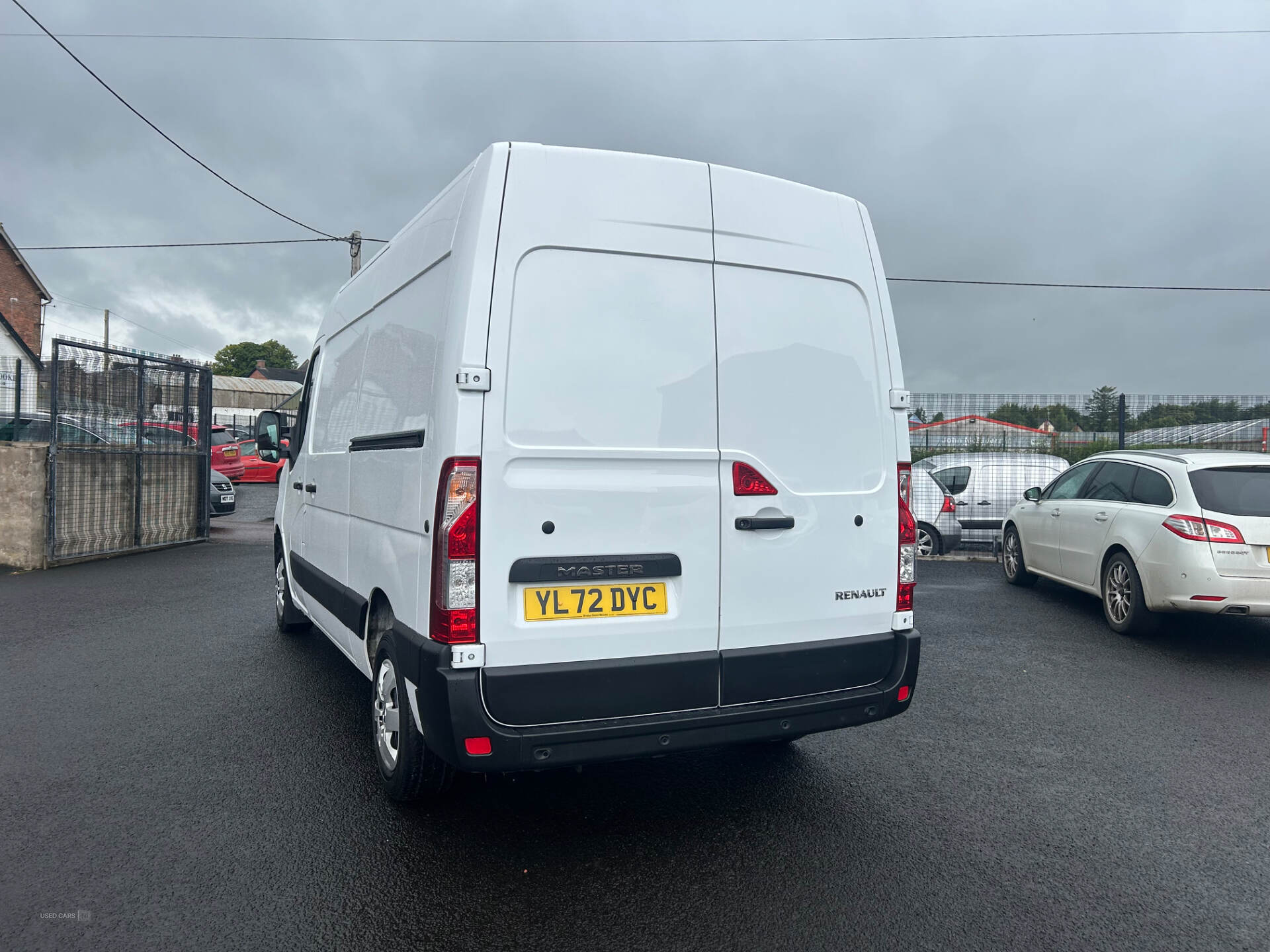Renault Master MWB DIESEL FWD in Antrim