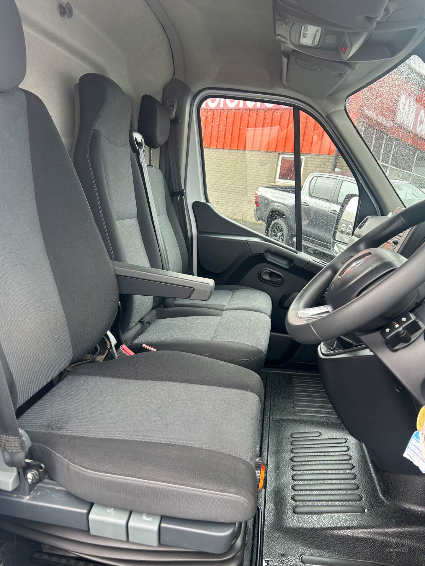 Renault Master MWB DIESEL FWD in Antrim