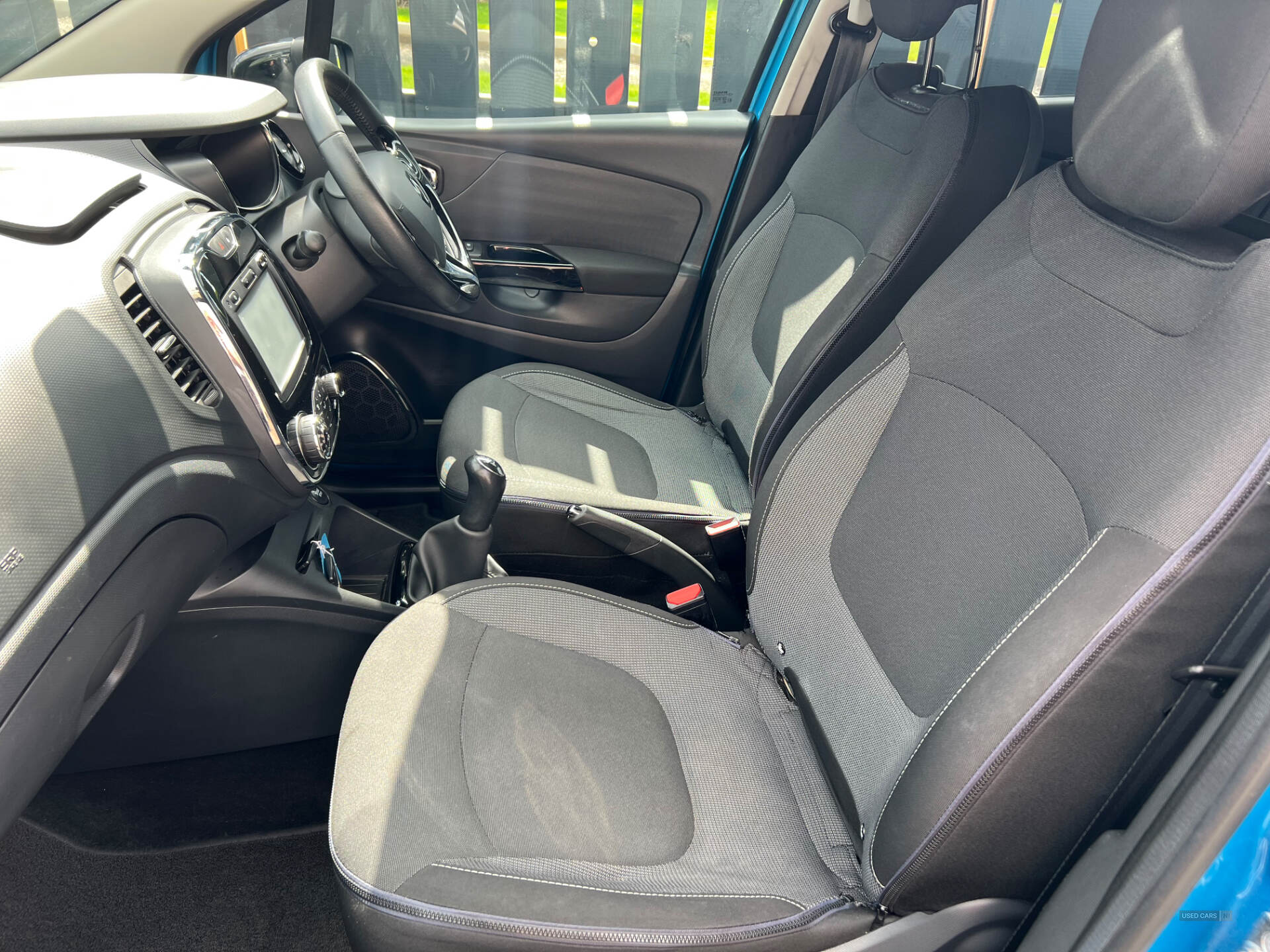 Feb 2015 Renault Captur 1.5 dCi 90 Dynamique MediaNav Energy 5dr