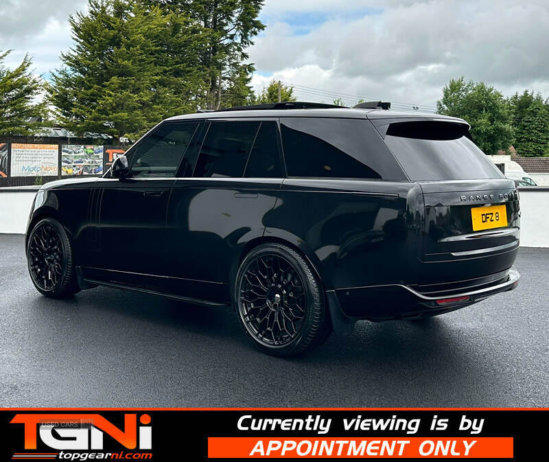 Apr 2022 Land Rover Range Rover 3.0 D350 SE 4dr Auto