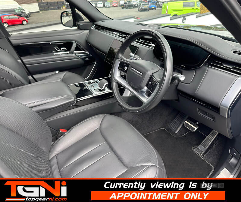 Apr 2022 Land Rover Range Rover 3.0 D350 SE 4dr Auto