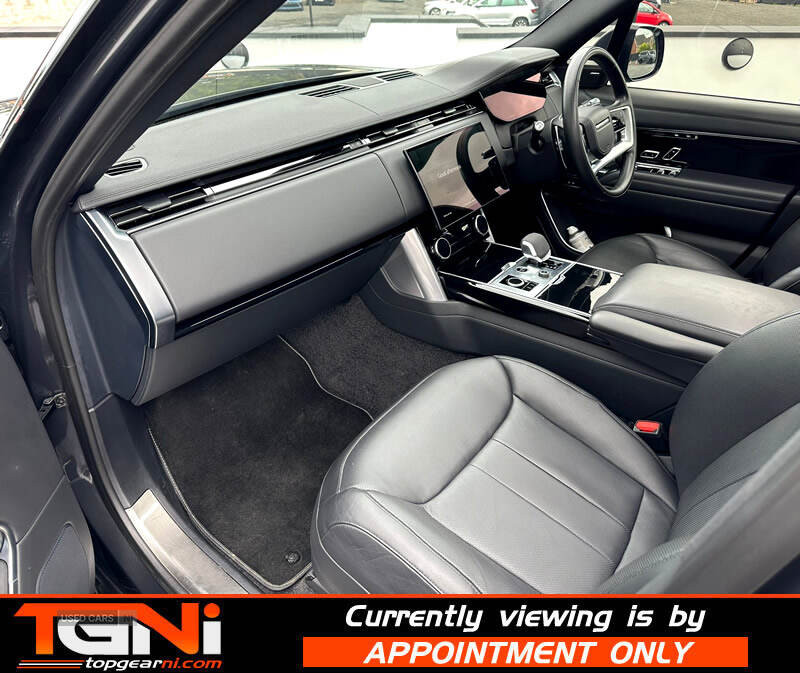 Apr 2022 Land Rover Range Rover 3.0 D350 SE 4dr Auto