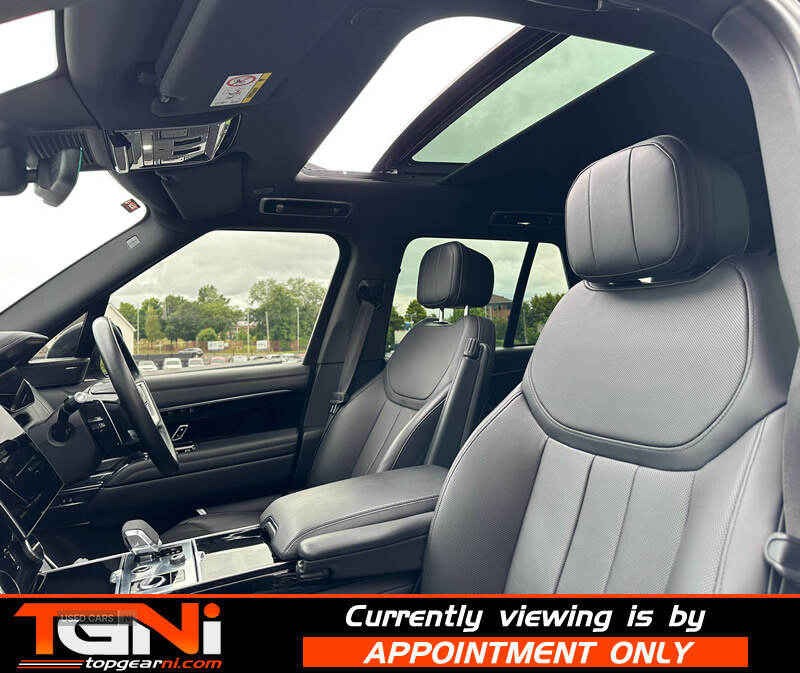 Apr 2022 Land Rover Range Rover 3.0 D350 SE 4dr Auto