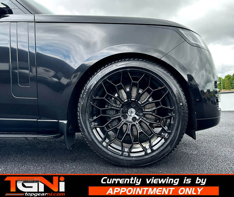 Apr 2022 Land Rover Range Rover 3.0 D350 SE 4dr Auto