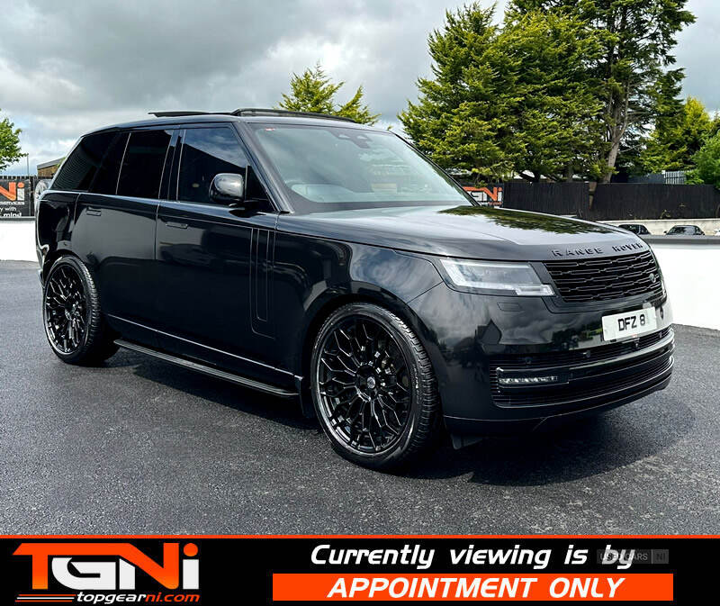 Apr 2022 Land Rover Range Rover 3.0 D350 SE 4dr Auto