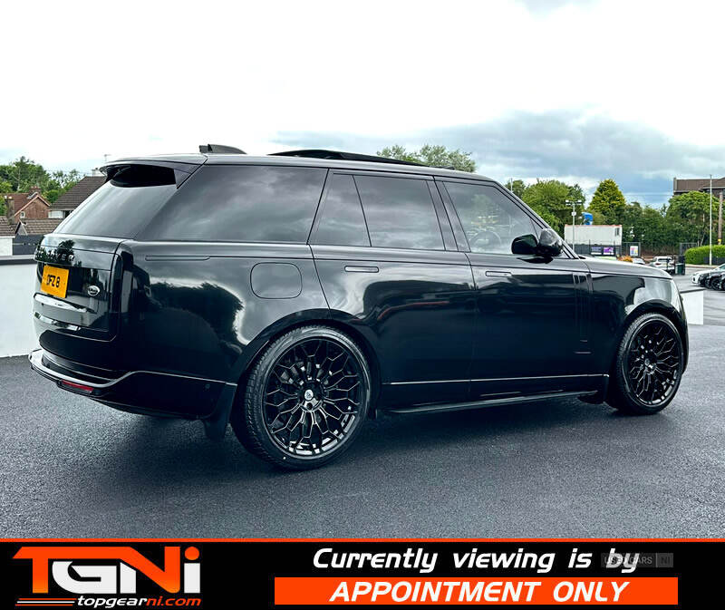 Apr 2022 Land Rover Range Rover 3.0 D350 SE 4dr Auto