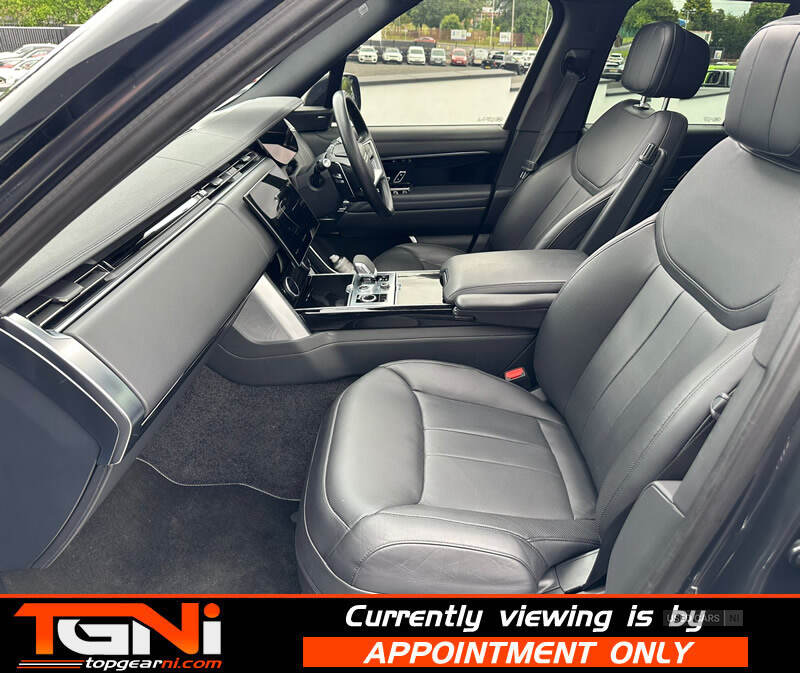 Apr 2022 Land Rover Range Rover 3.0 D350 SE 4dr Auto