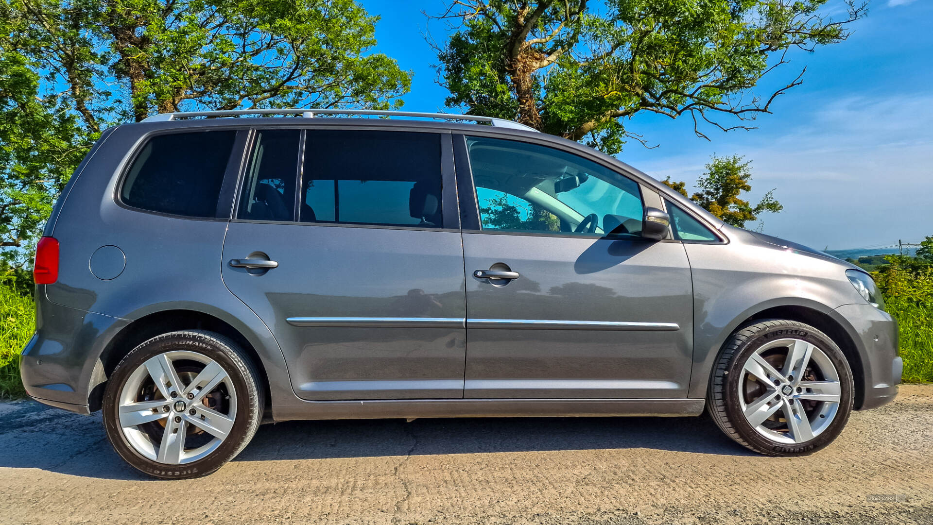 Jan 2014 Volkswagen Touran 2.0 TDI BlueMotion Tech Sport 5dr