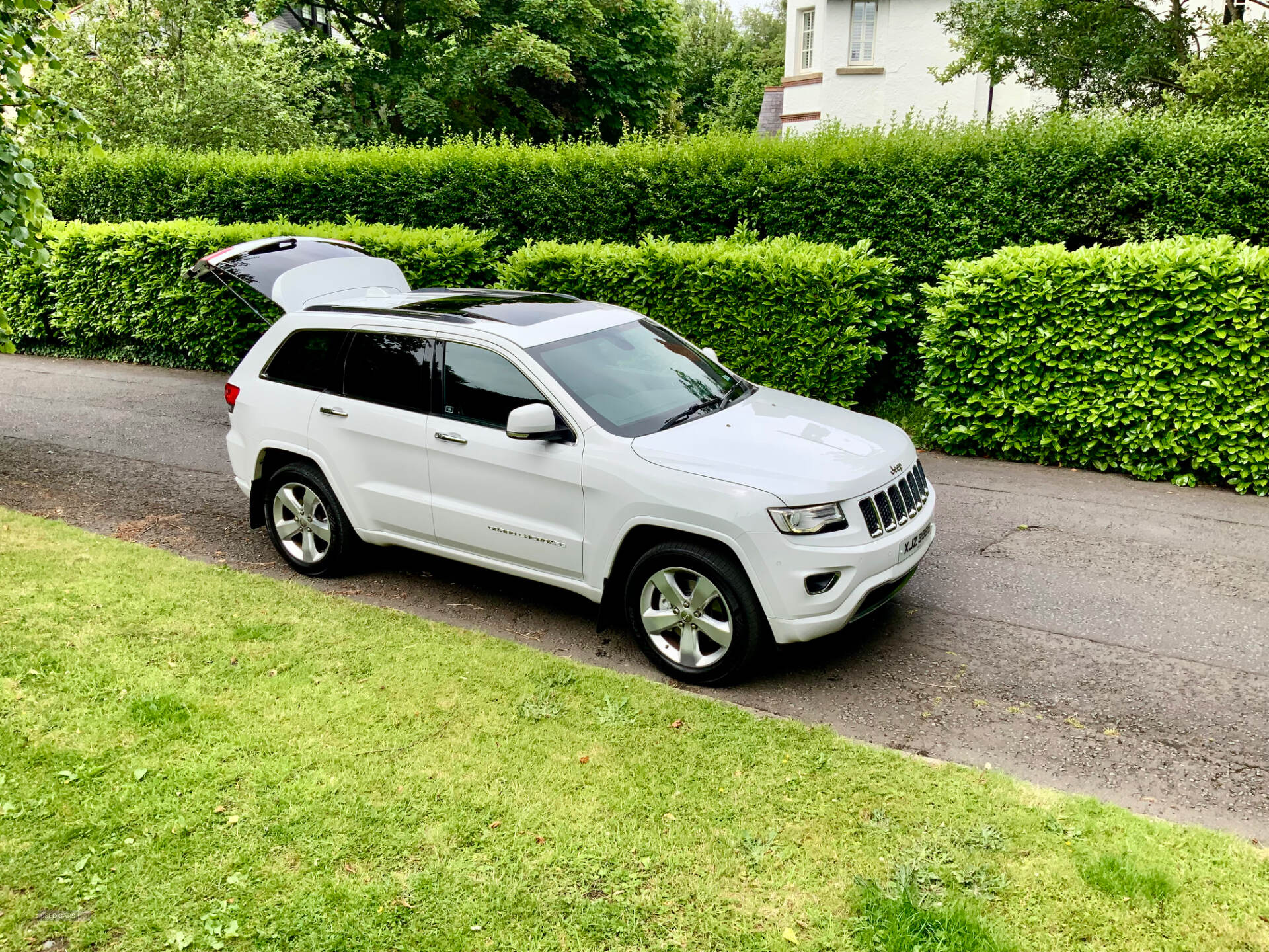Jun 2015 Jeep Grand Cherokee 3.0 CRD Overland 5dr Auto