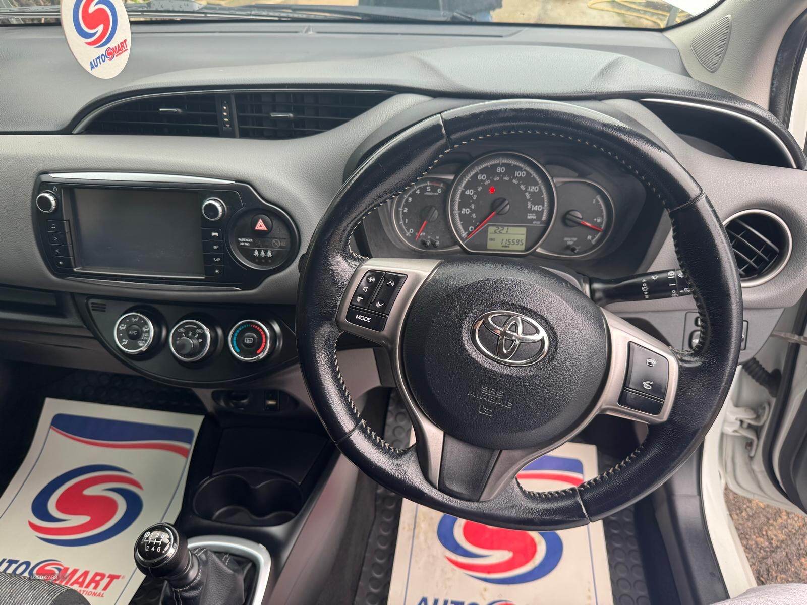 Oct 2015 Toyota Yaris 1.4 D-4D Icon 5dr