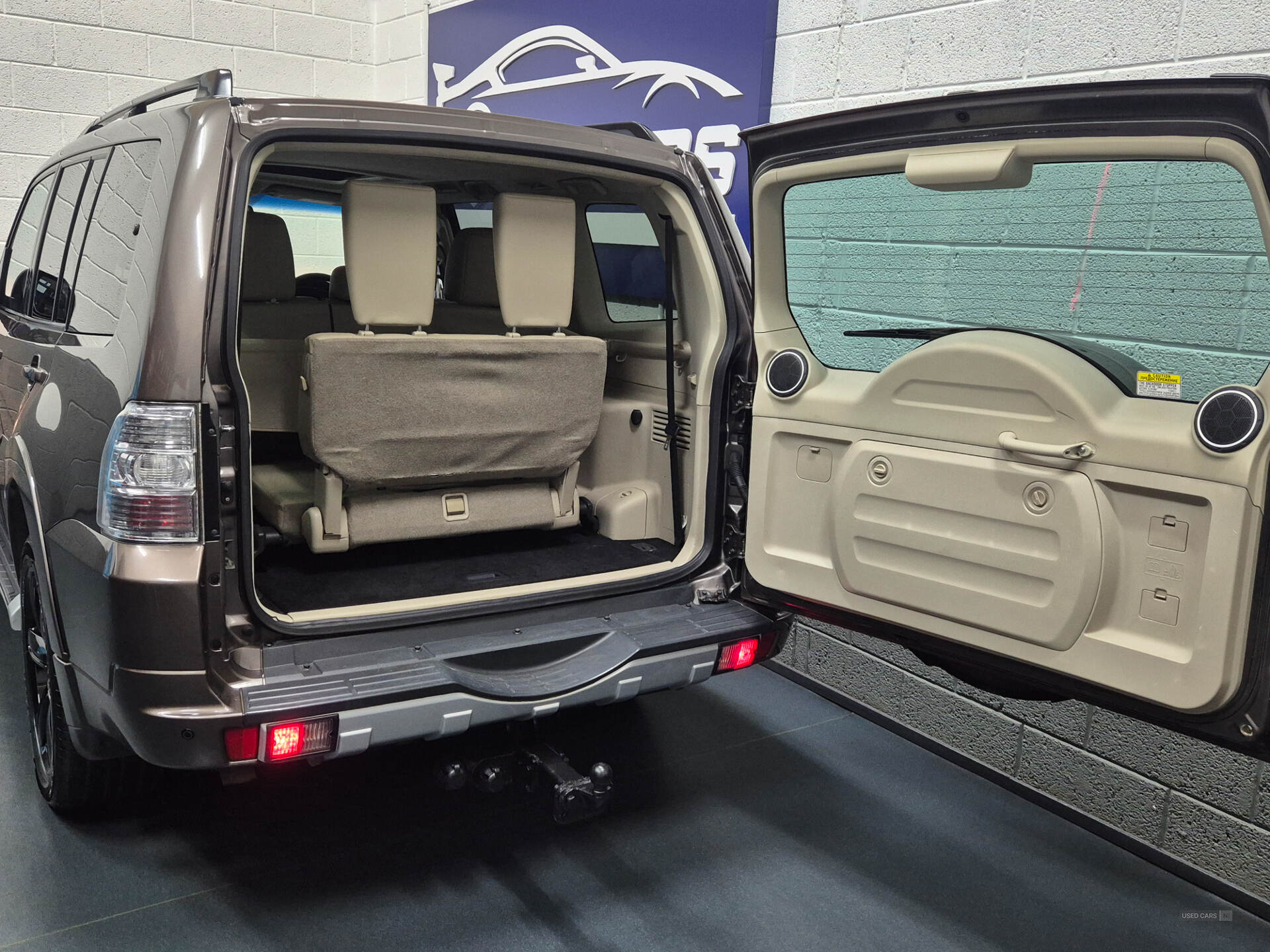Feb 2014 Mitsubishi Shogun 3.2 DI-DC [197] SG4 5dr Auto