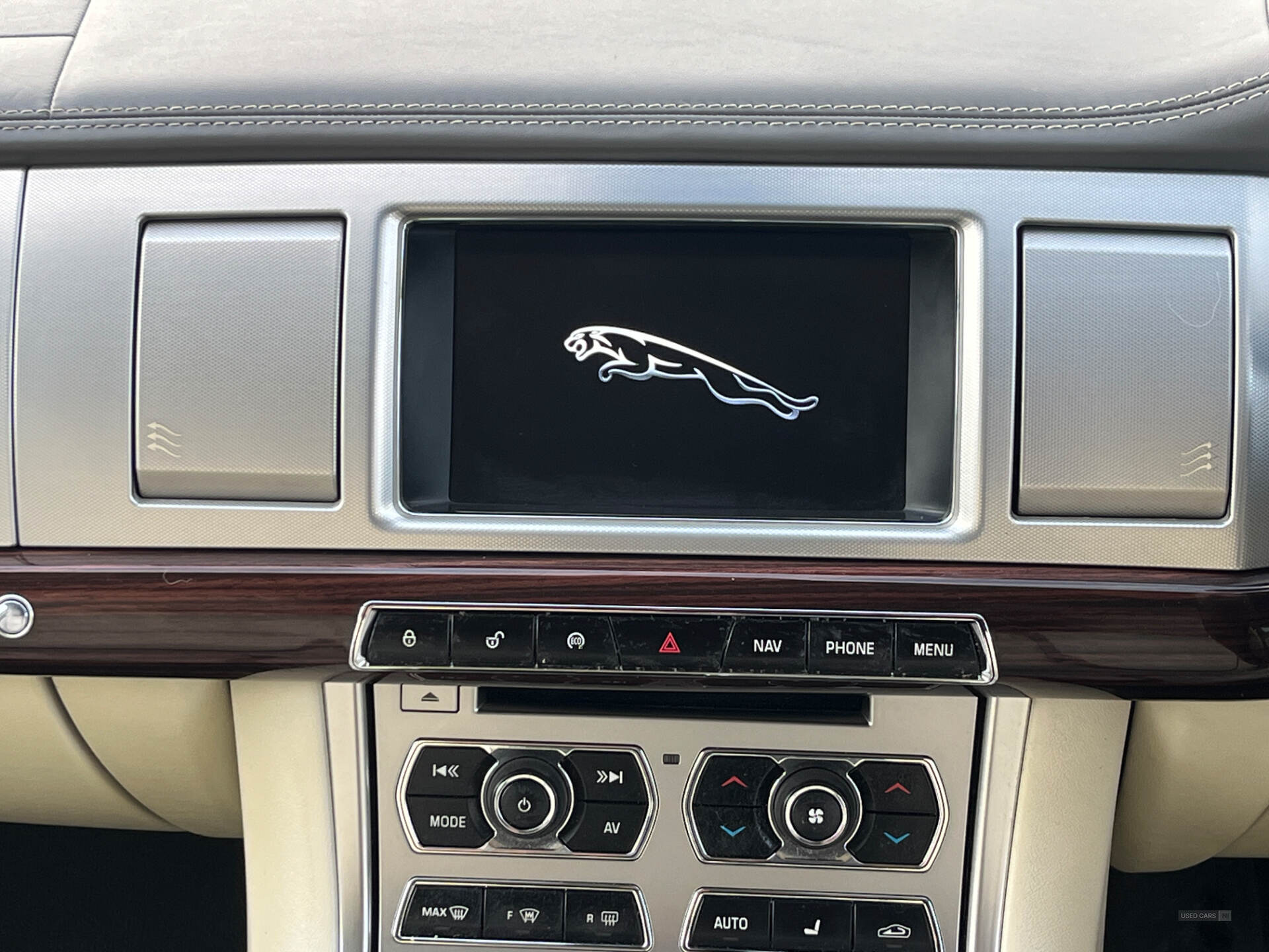 Mar 2013 Jaguar XF 3.0d V6 Portfolio 5dr Auto