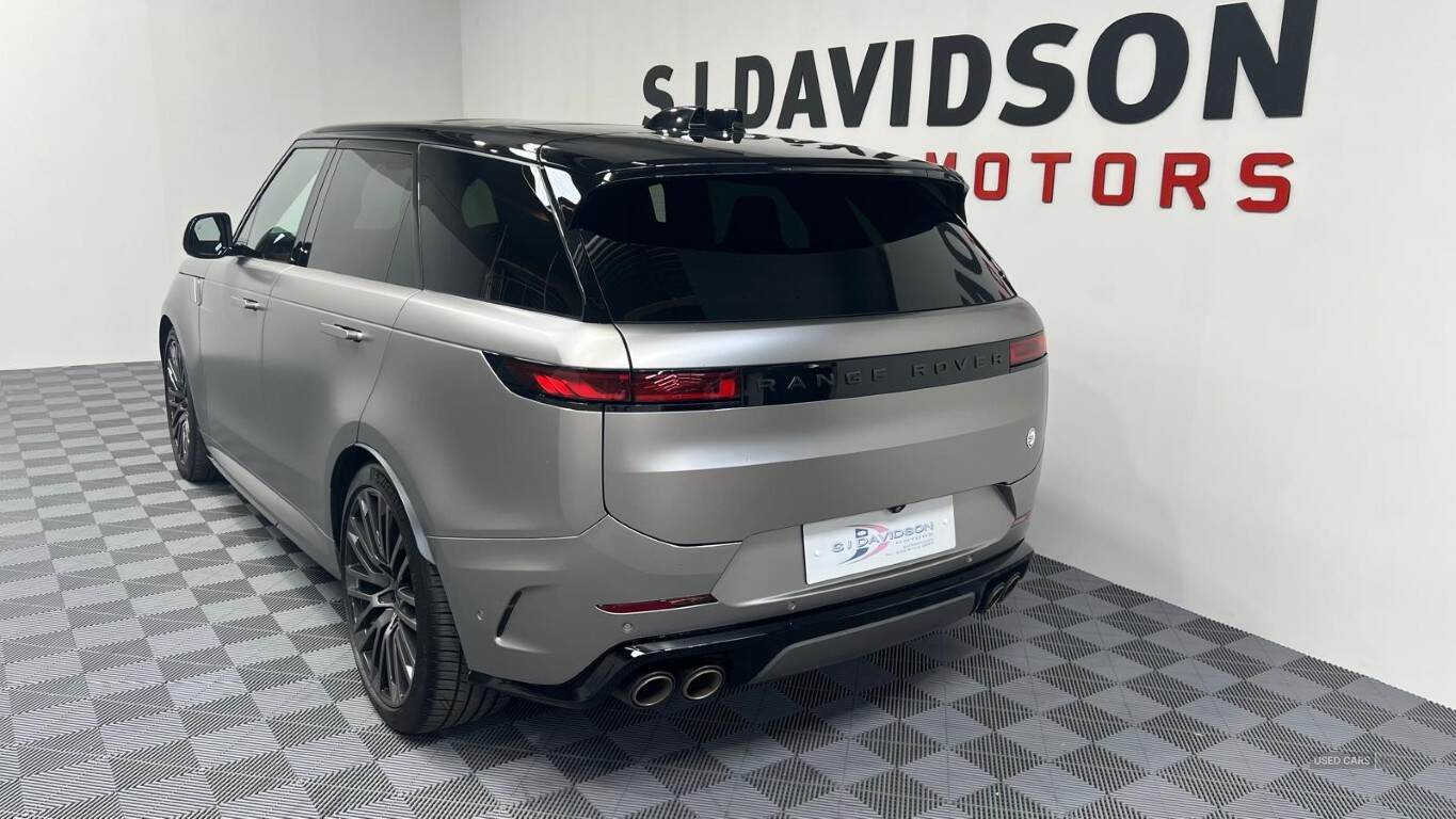 Mar 2024 Land Rover Range Rover Sport 4.4 P635 V8 SV Edition One 5dr Auto [Gloss]