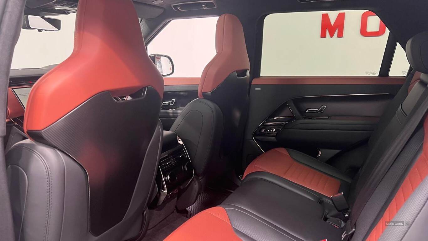 Mar 2024 Land Rover Range Rover Sport 4.4 P635 V8 SV Edition One 5dr Auto [Gloss]