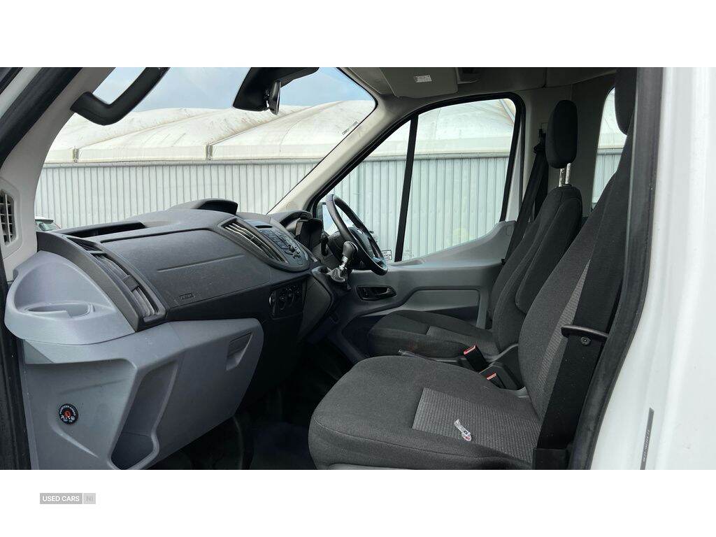 Sep 2017 Ford Transit Minibus 2.2 TDCi 125ps H3 17 Seater