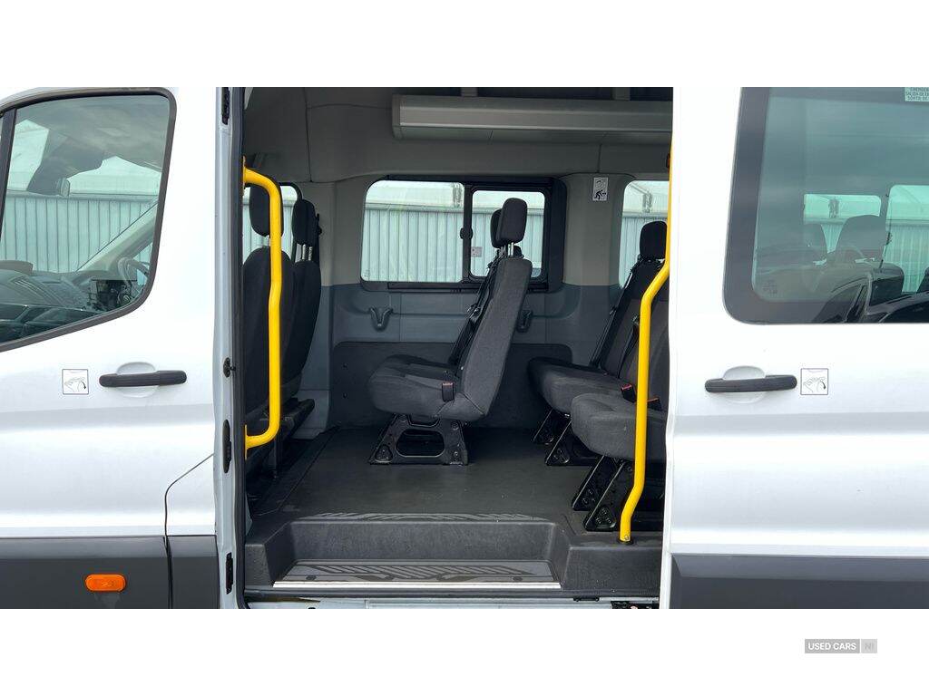 Sep 2017 Ford Transit Minibus 2.2 TDCi 125ps H3 17 Seater