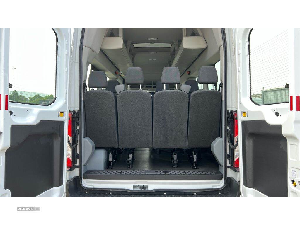 Sep 2017 Ford Transit Minibus 2.2 TDCi 125ps H3 17 Seater