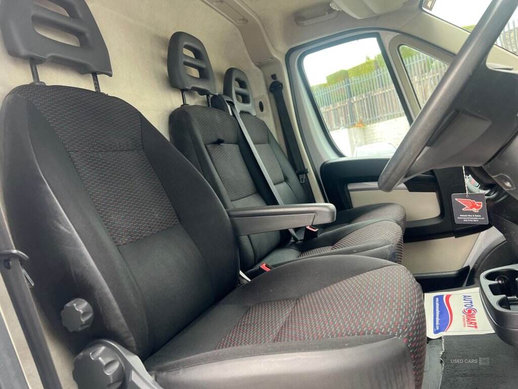Oct 2018 Citroen Relay 2.0 BlueHDi H2 Van 130ps Enterprise