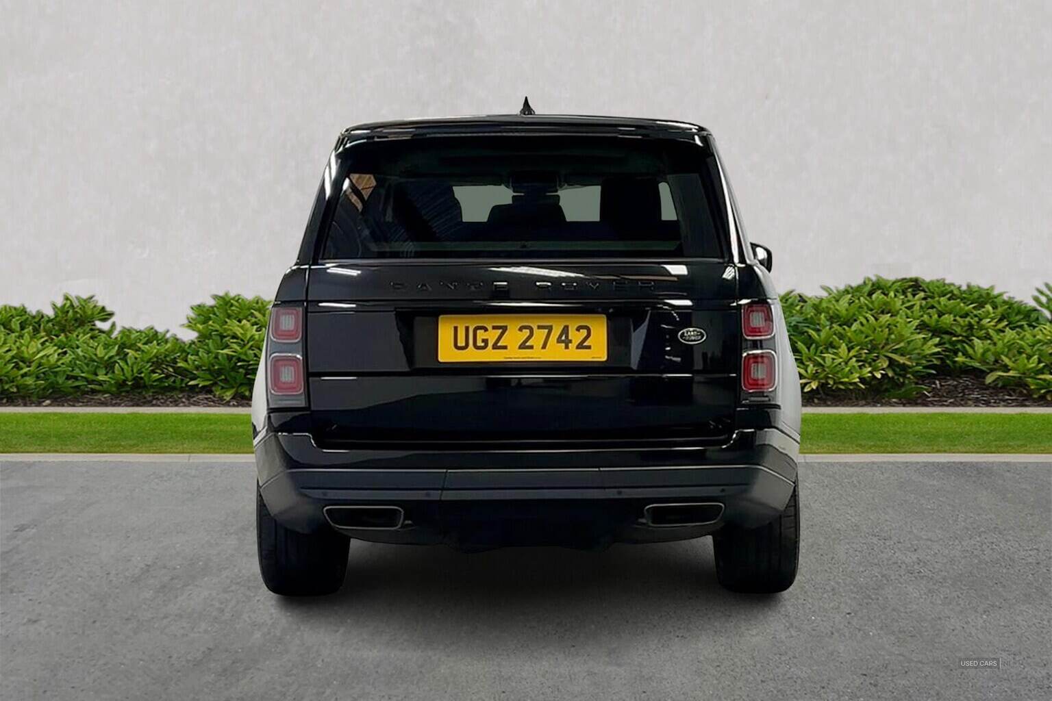 Jun 2021 Land Rover Range Rover 3.0 D300 Westminster Black 4Dr Auto