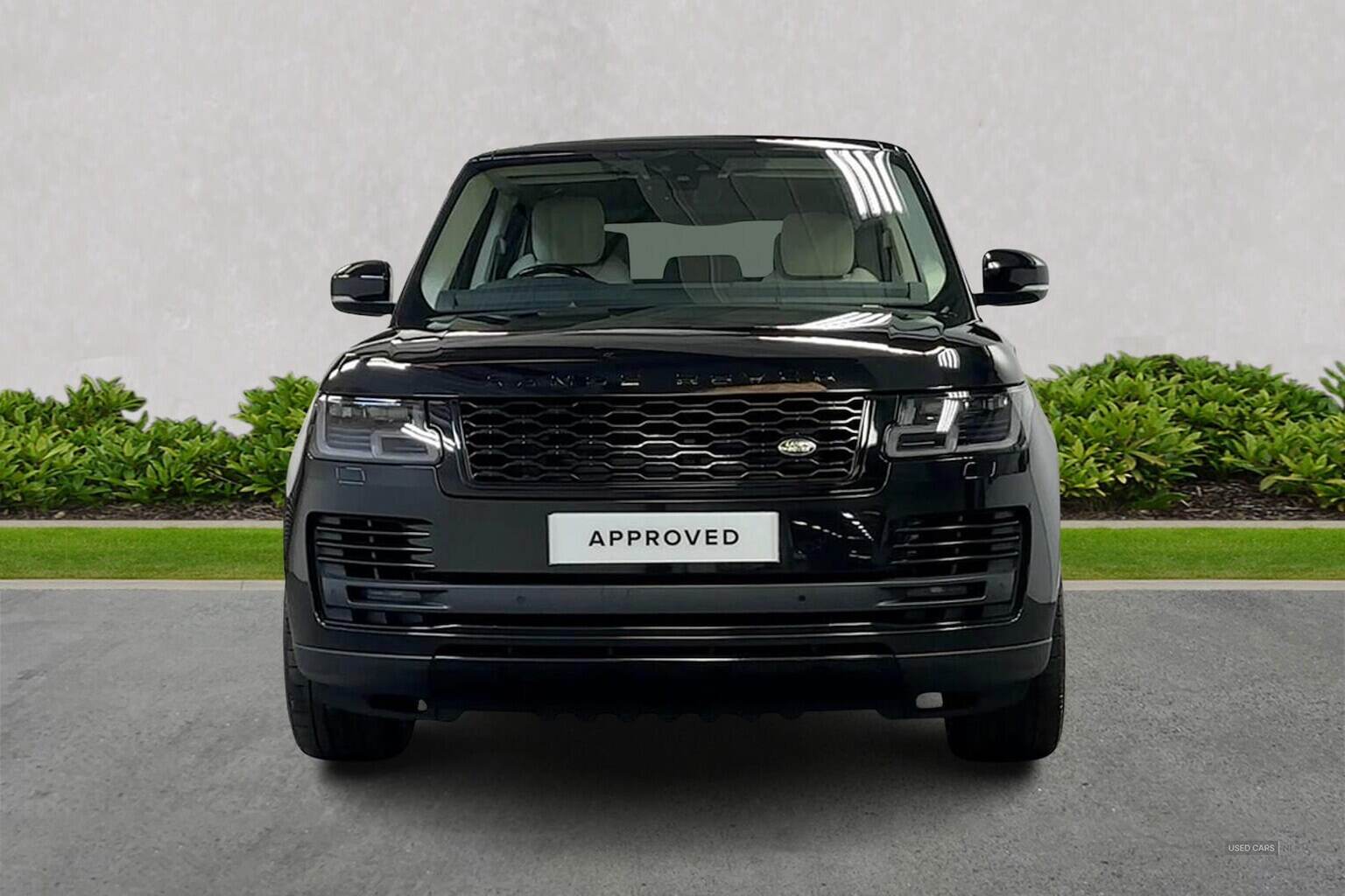 Jun 2021 Land Rover Range Rover 3.0 D300 Westminster Black 4Dr Auto