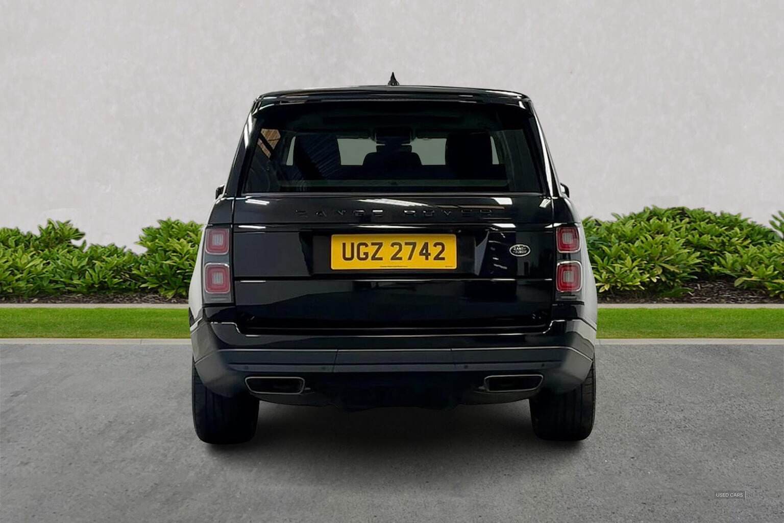 Jun 2021 Land Rover Range Rover 3.0 D300 Westminster Black 4Dr Auto