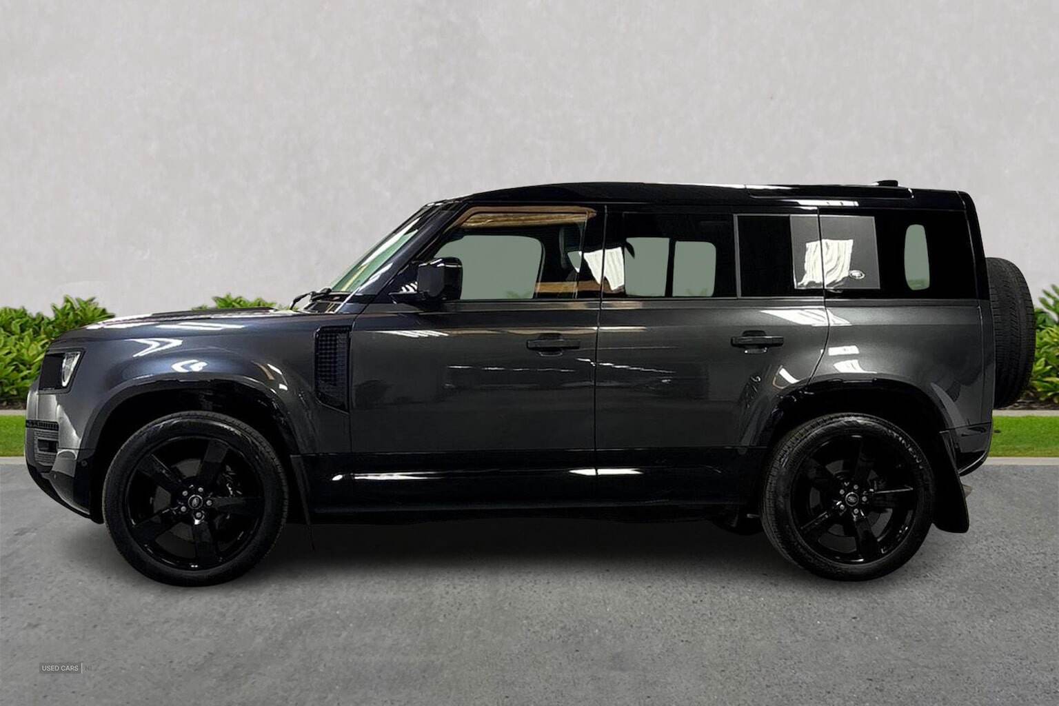 Jul 2022 Land Rover Defender 5.0 P525 V8 110 5Dr Auto