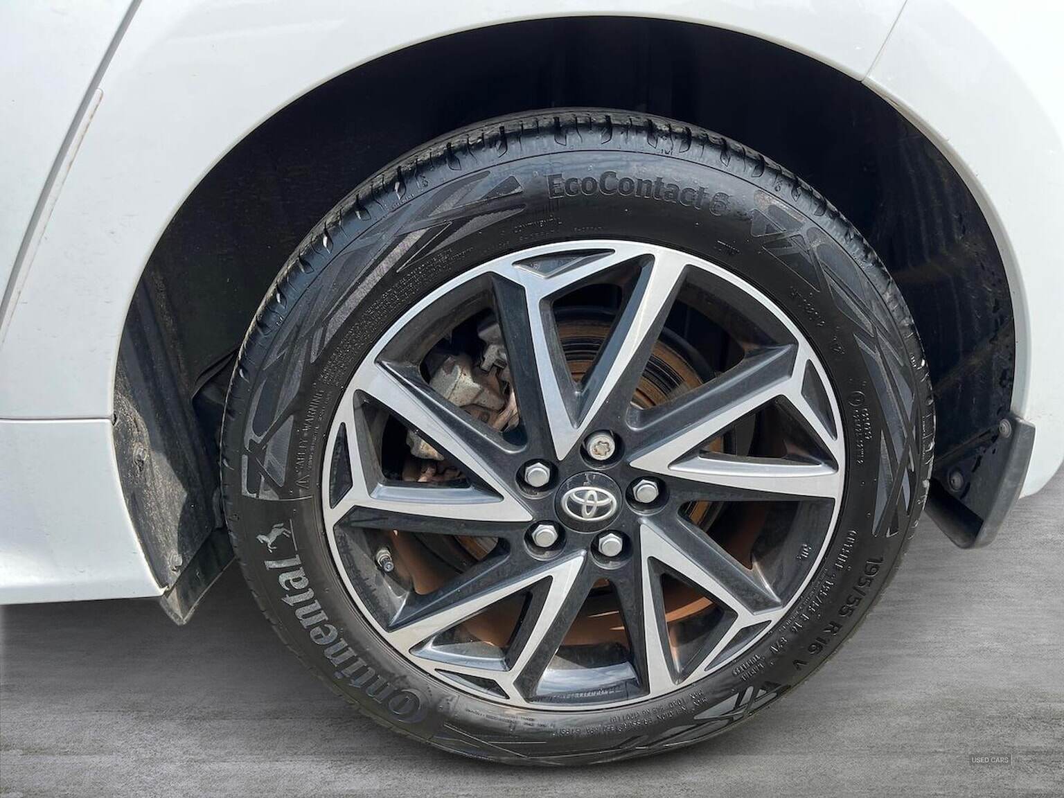Aug 2021 Toyota Yaris 1.5 Hybrid Design 5Dr Cvt