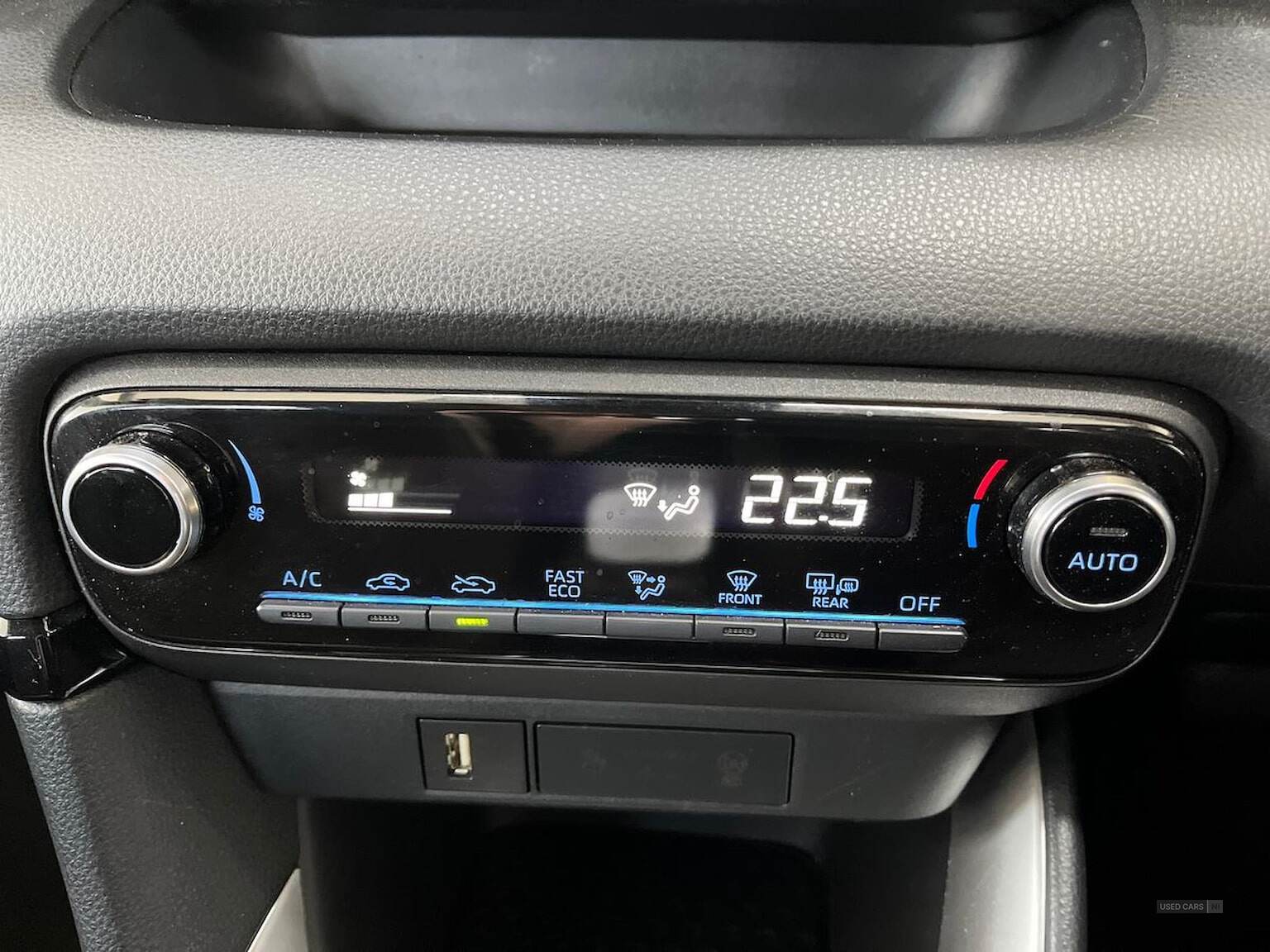 Aug 2021 Toyota Yaris 1.5 Hybrid Design 5Dr Cvt