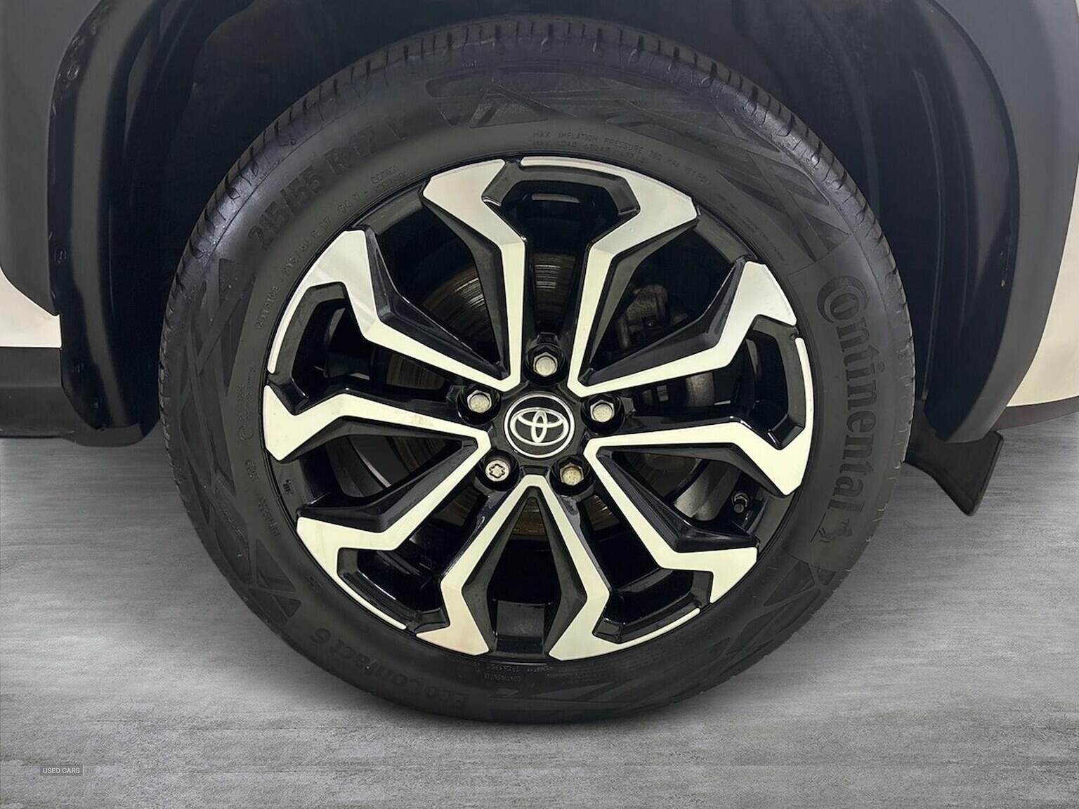 Sep 2022 Toyota Yaris Cross 1.5 Hybrid Design 5Dr Cvt