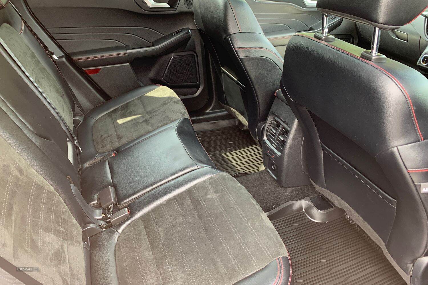 2024 Ford Kuga 2.5 Duratec 14.4kWh PHEV Graphite Tech Edition in Grey Matter with 25K + £££ Extras