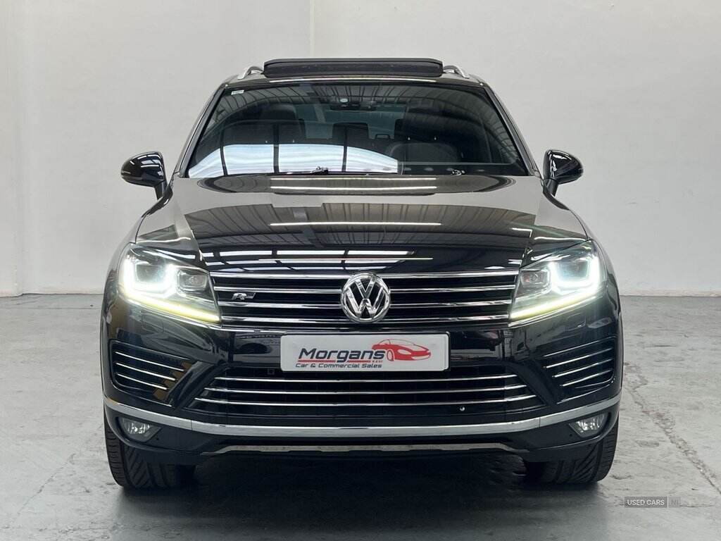 Sep 2016 Volkswagen Touareg 3.0 V6 TDI BlueMotion Tech 262 R-Line 5dr Tip Auto