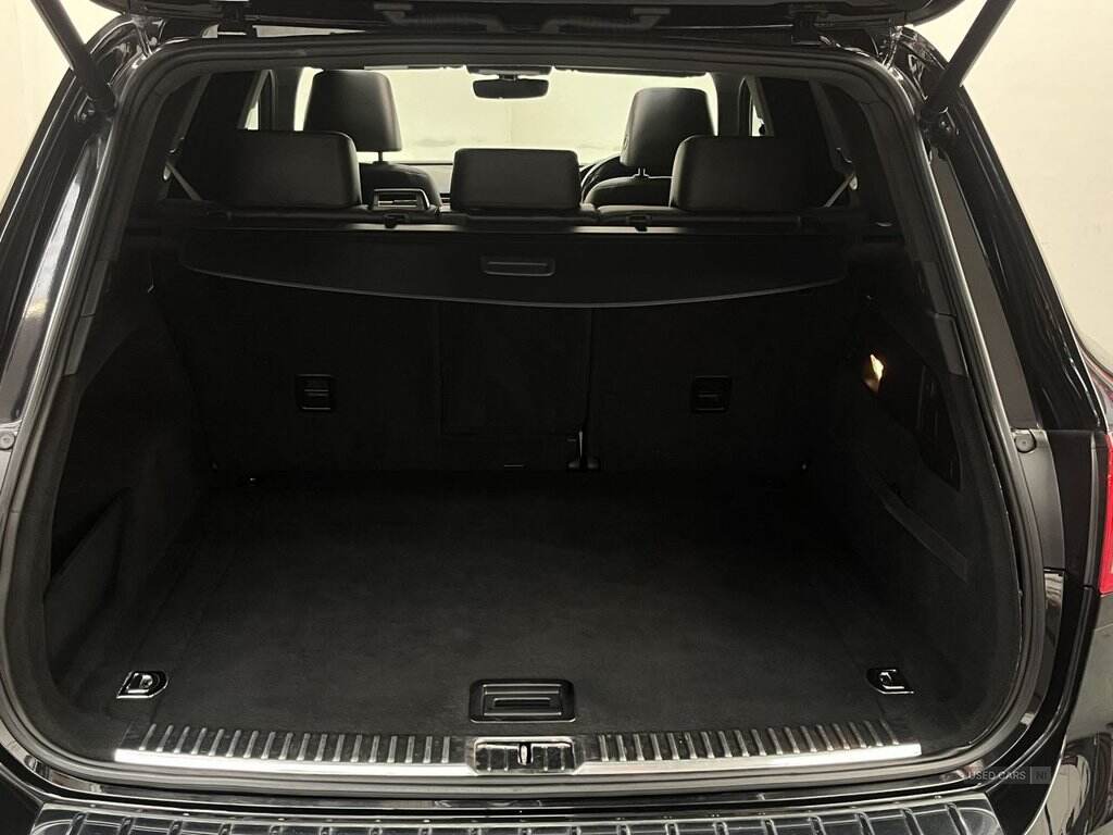 Sep 2016 Volkswagen Touareg 3.0 V6 TDI BlueMotion Tech 262 R-Line 5dr Tip Auto