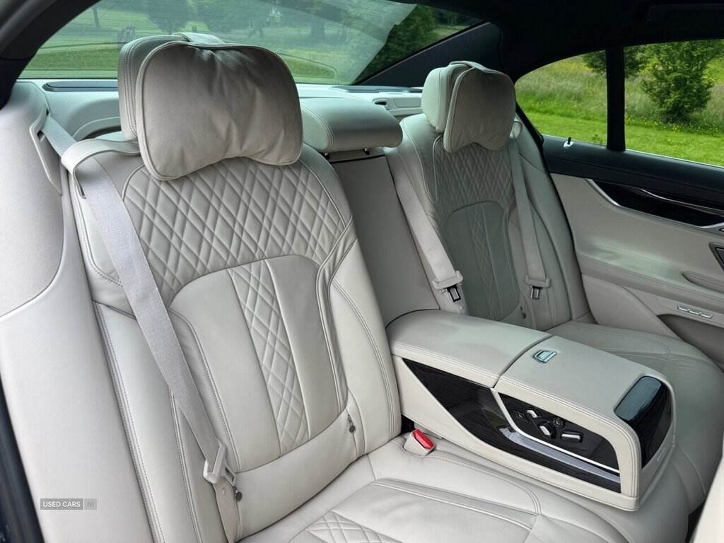 Sep 2016 BMW 7 Series 730d M Sport 4dr Auto