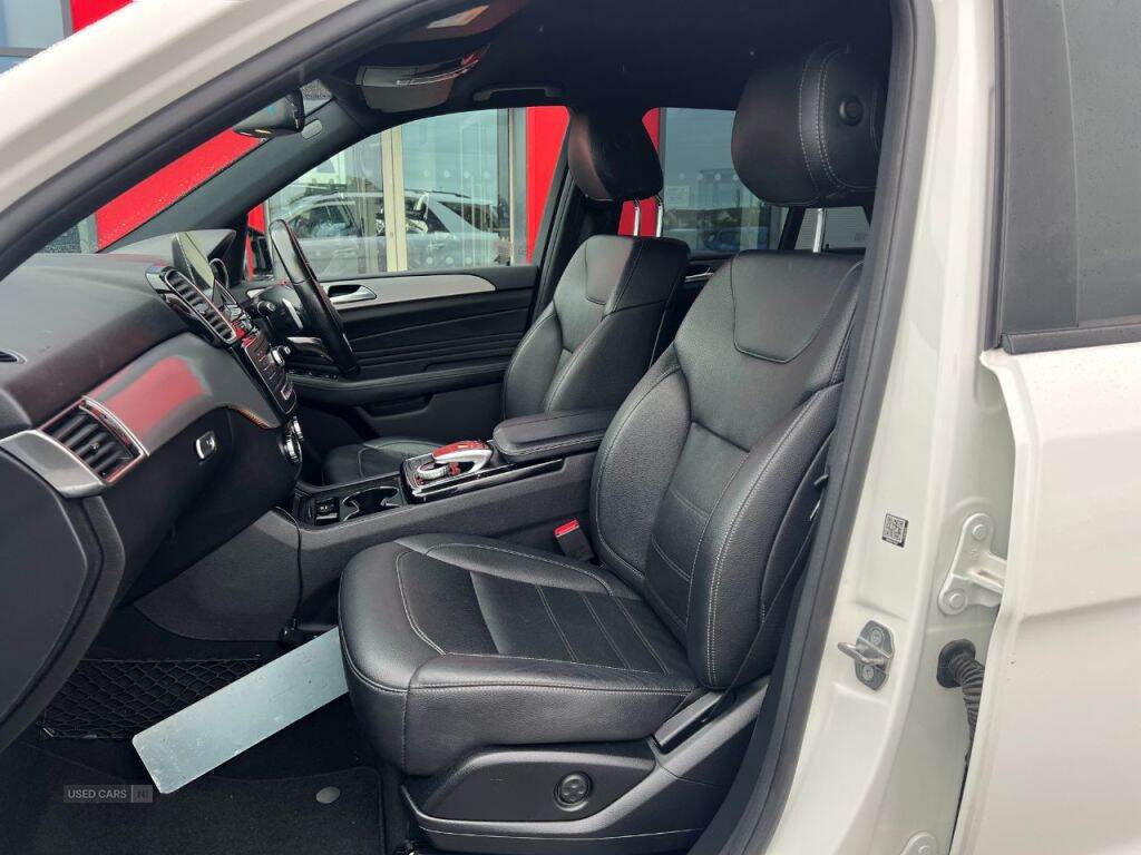 Apr 2018 Mercedes-Benz GLE GLE 250d 4Matic AMG Night Edition 5dr 9G-Tronic