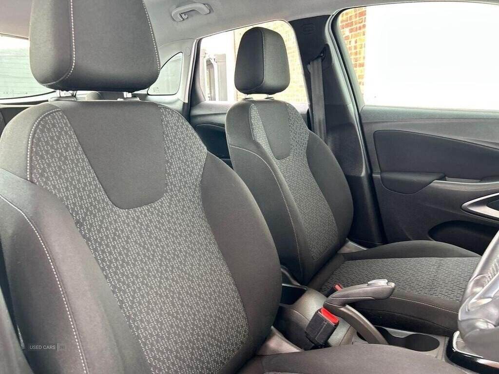 Jan 2018 Vauxhall Crossland X 1.6 Turbo D ecoTec SE 5dr [Start Stop]