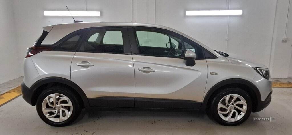 Jan 2018 Vauxhall Crossland X 1.6 Turbo D ecoTec SE 5dr [Start Stop]