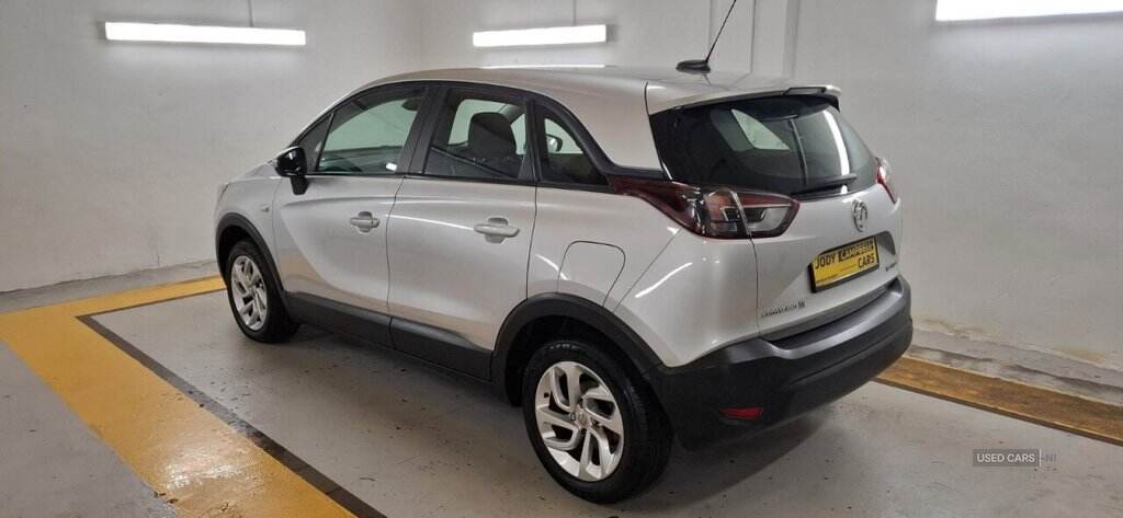 Jan 2018 Vauxhall Crossland X 1.6 Turbo D ecoTec SE 5dr [Start Stop]