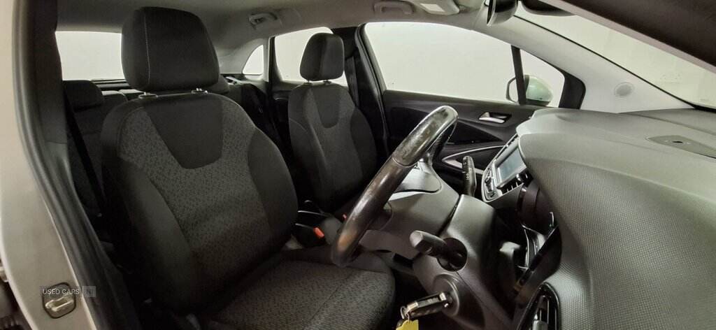 Jan 2018 Vauxhall Crossland X 1.6 Turbo D ecoTec SE 5dr [Start Stop]