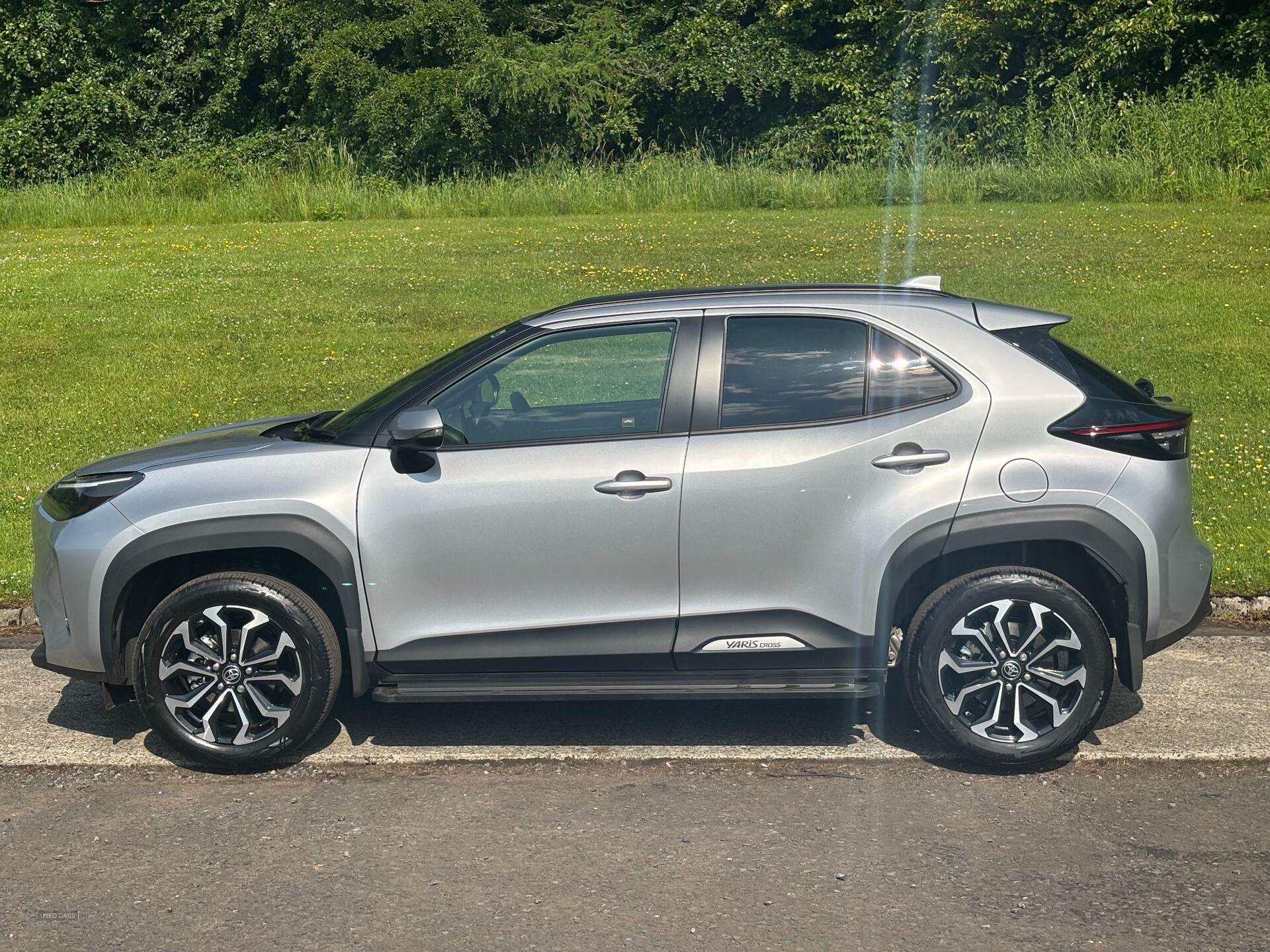 Apr 2025 Toyota Yaris Cross 1.5 Hybrid Design 5dr CVT