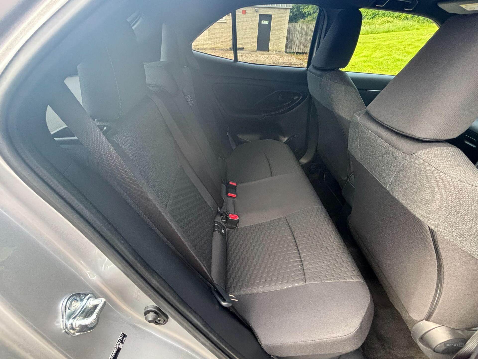 Apr 2025 Toyota Yaris Cross 1.5 Hybrid Design 5dr CVT
