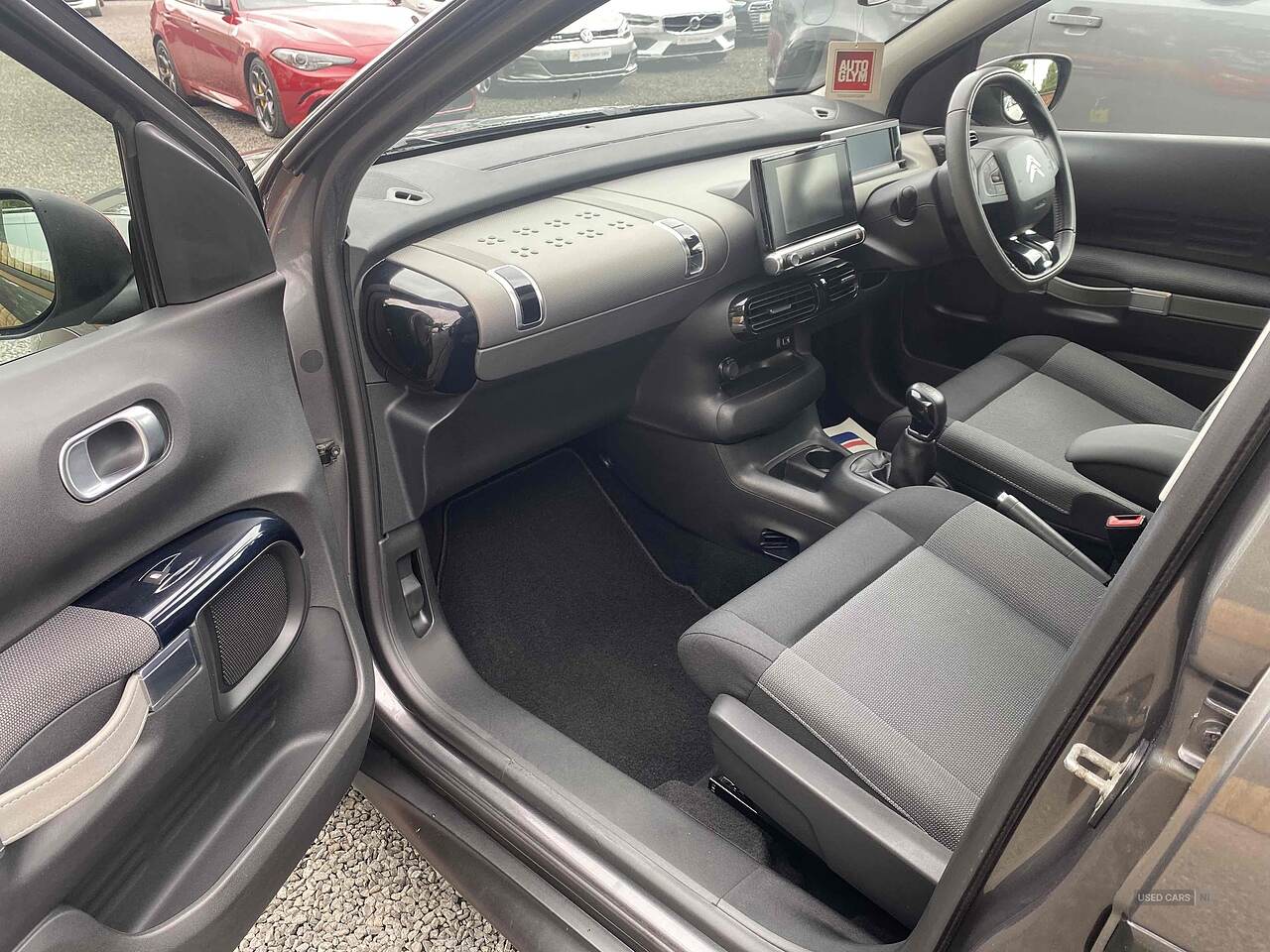 Oct 2017 Citroen C4 Cactus 1.2 PureTech [82] Flair 5dr