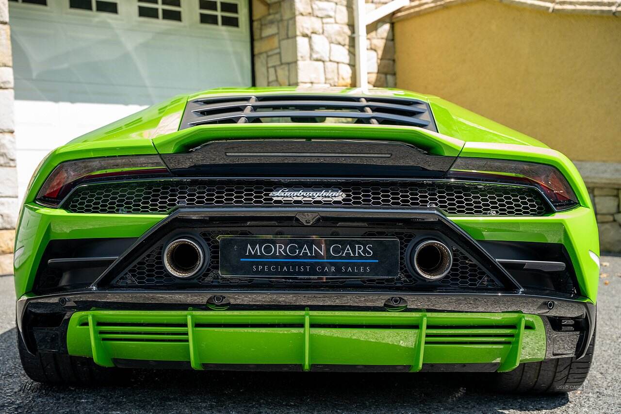 Apr 2022 Lamborghini Huracan 5.2 V10 640 2dr Auto AWD