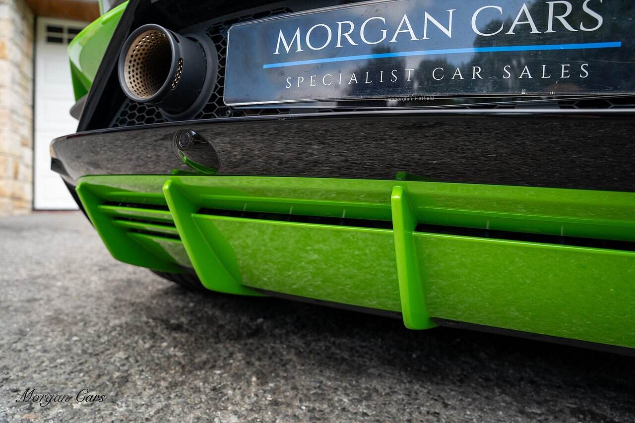 Apr 2022 Lamborghini Huracan 5.2 V10 640 2dr Auto AWD