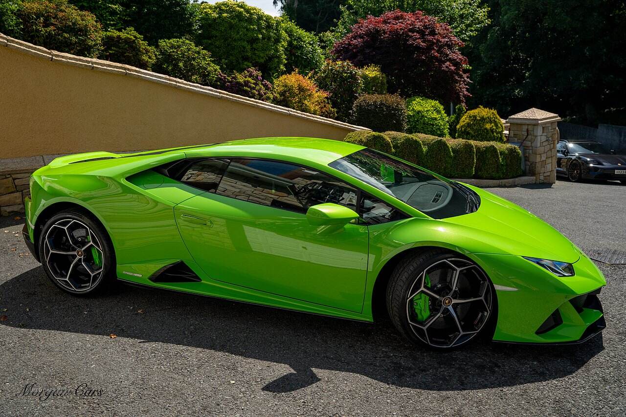Apr 2022 Lamborghini Huracan 5.2 V10 640 2dr Auto AWD