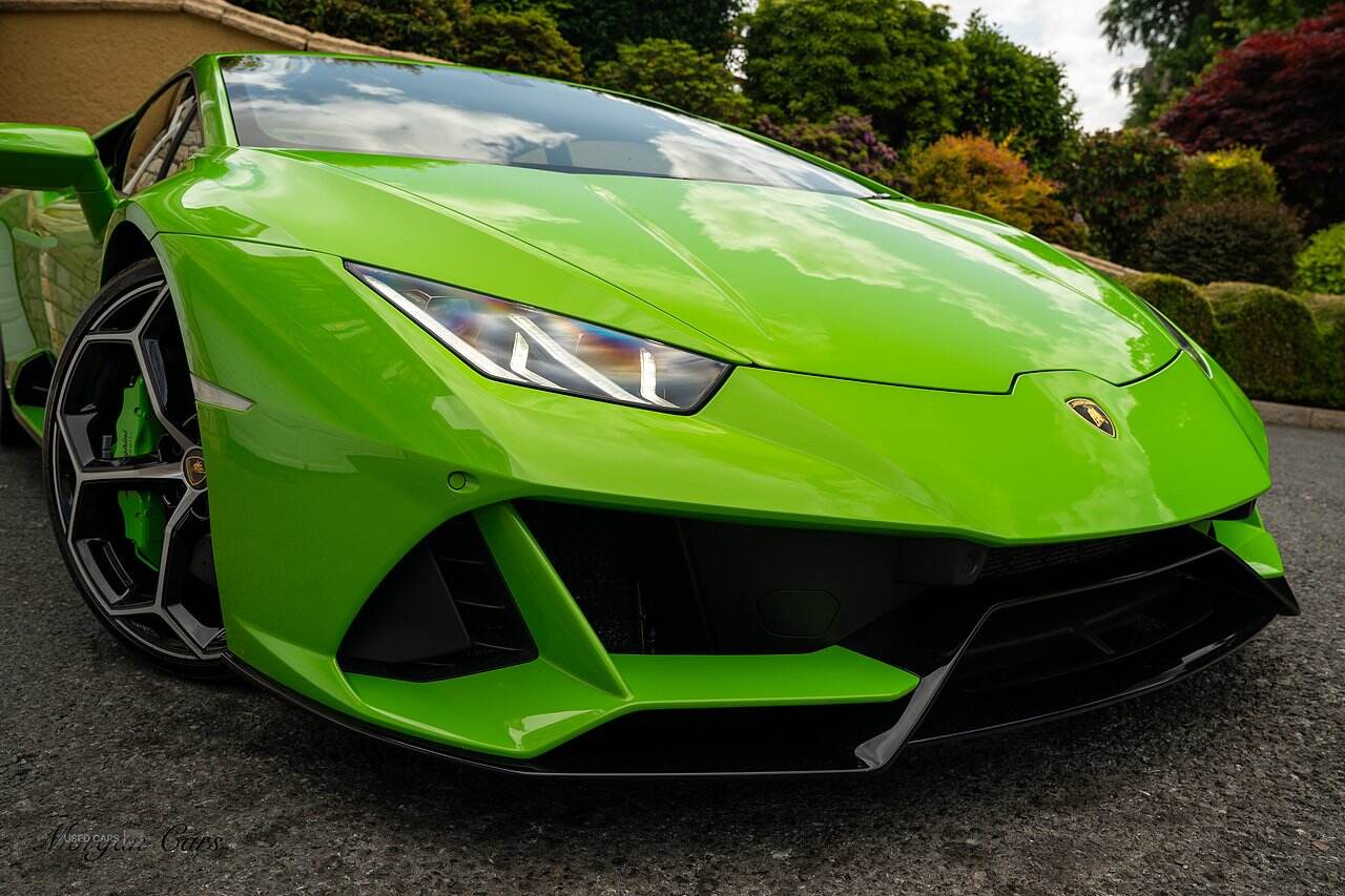 Apr 2022 Lamborghini Huracan 5.2 V10 640 2dr Auto AWD