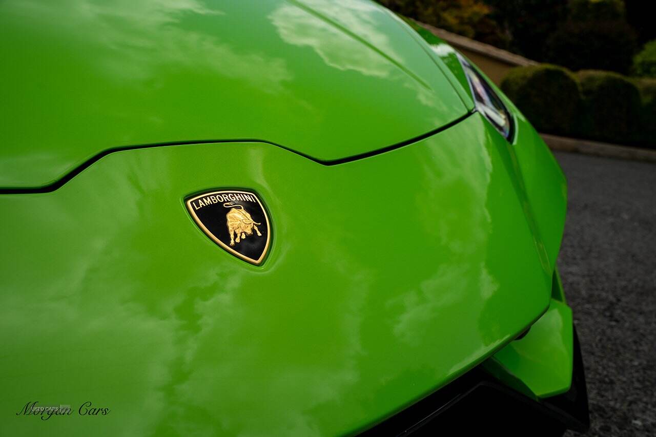 Apr 2022 Lamborghini Huracan 5.2 V10 640 2dr Auto AWD