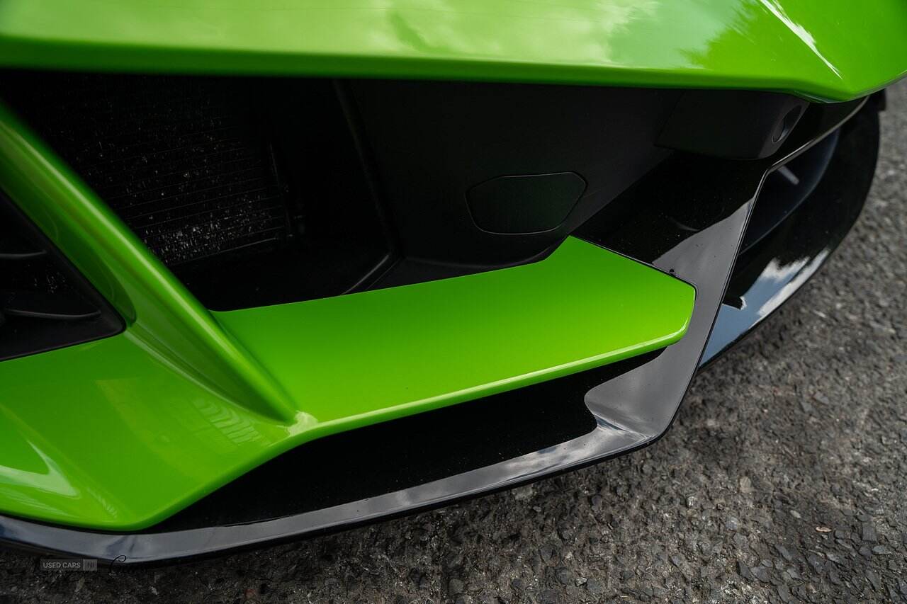 Apr 2022 Lamborghini Huracan 5.2 V10 640 2dr Auto AWD