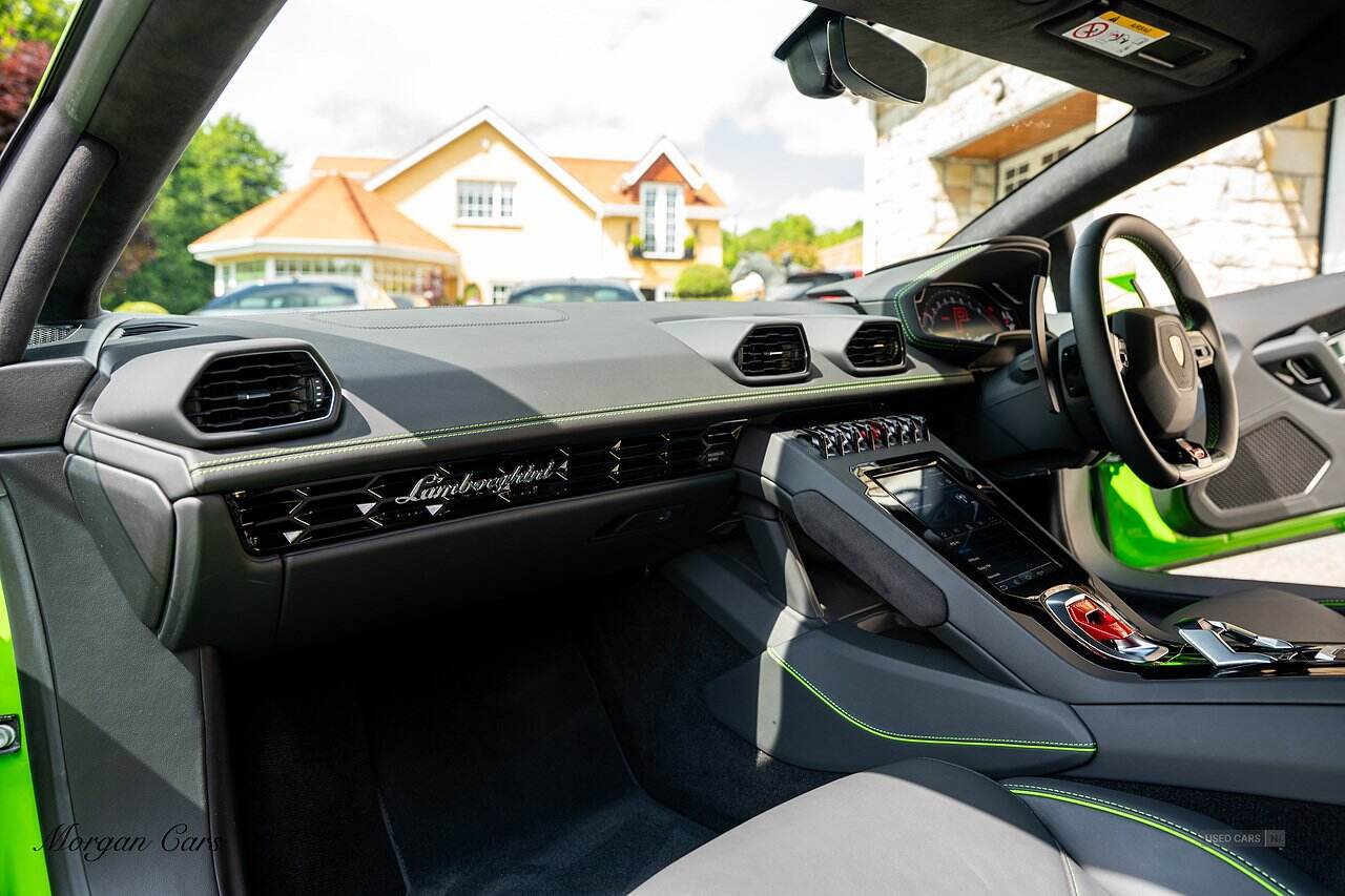 Apr 2022 Lamborghini Huracan 5.2 V10 640 2dr Auto AWD